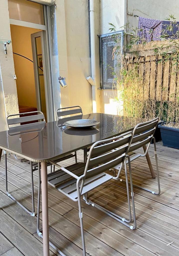 Chez Marie Et Romain- Appartement De Charme Au Coeur De La Joliette Proche Panier Centre Ville Marseille Bagian luar foto