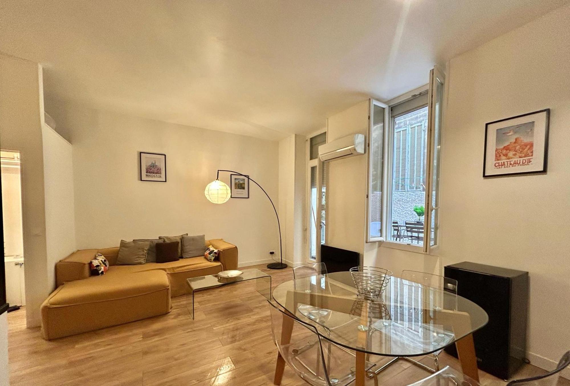 Chez Marie Et Romain- Appartement De Charme Au Coeur De La Joliette Proche Panier Centre Ville Marseille Bagian luar foto
